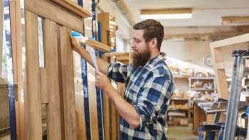 5 Interesting Tips For Furnishing An Attic With The Made To Order Furniture