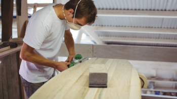 How Modern Furniture Restoration Can Increase The Auction Value?