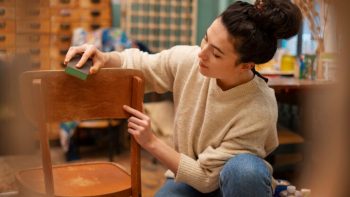 Why Modern Furniture Restoration Is Done For Commercial Spaces?