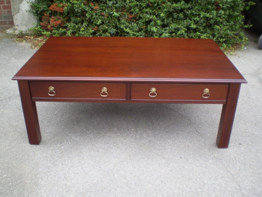 Coffee Table With 2 Drawers