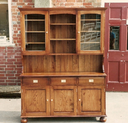 Elm Dresser With Glazed Doors