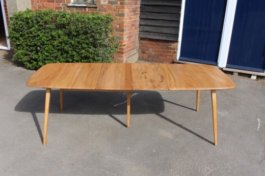 Ercol Windsor Extending Dining Table