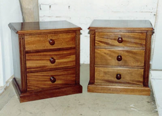 Mahogany Bedside Chests Of Drawers