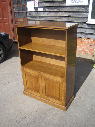 Oak Cupboard With Storage Shelves