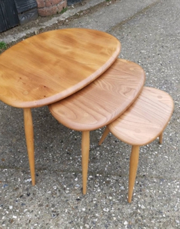 Ercol Windsor Extending Dining Table